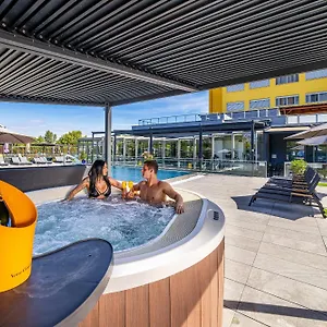 *** Hotel Aura Design & Garden Pool Tjekkiet
