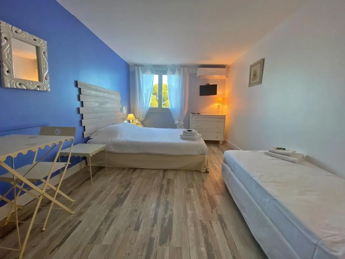 Hotel Les Calanques Лес-Иссамбр